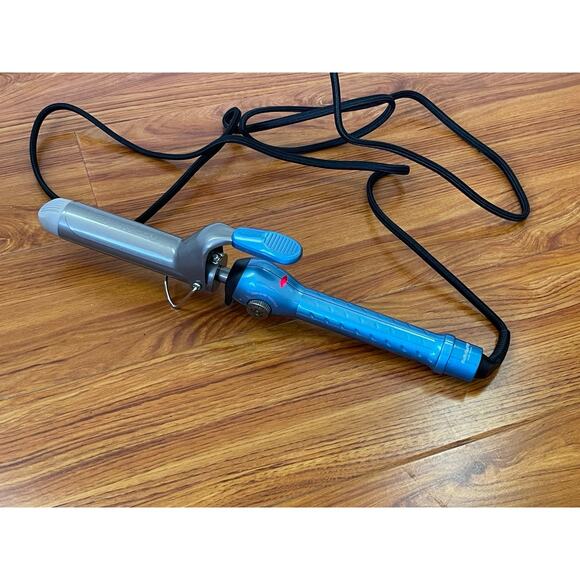 BaBylissPRO Nano Titanium Spring Curling Iron 1 1/4” 32mm - Picture 7 of 10